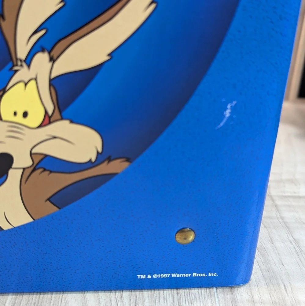 Vintage 97 Warner Bros. Looney Tunes Characters Blue Notebook 3 Ring Binder